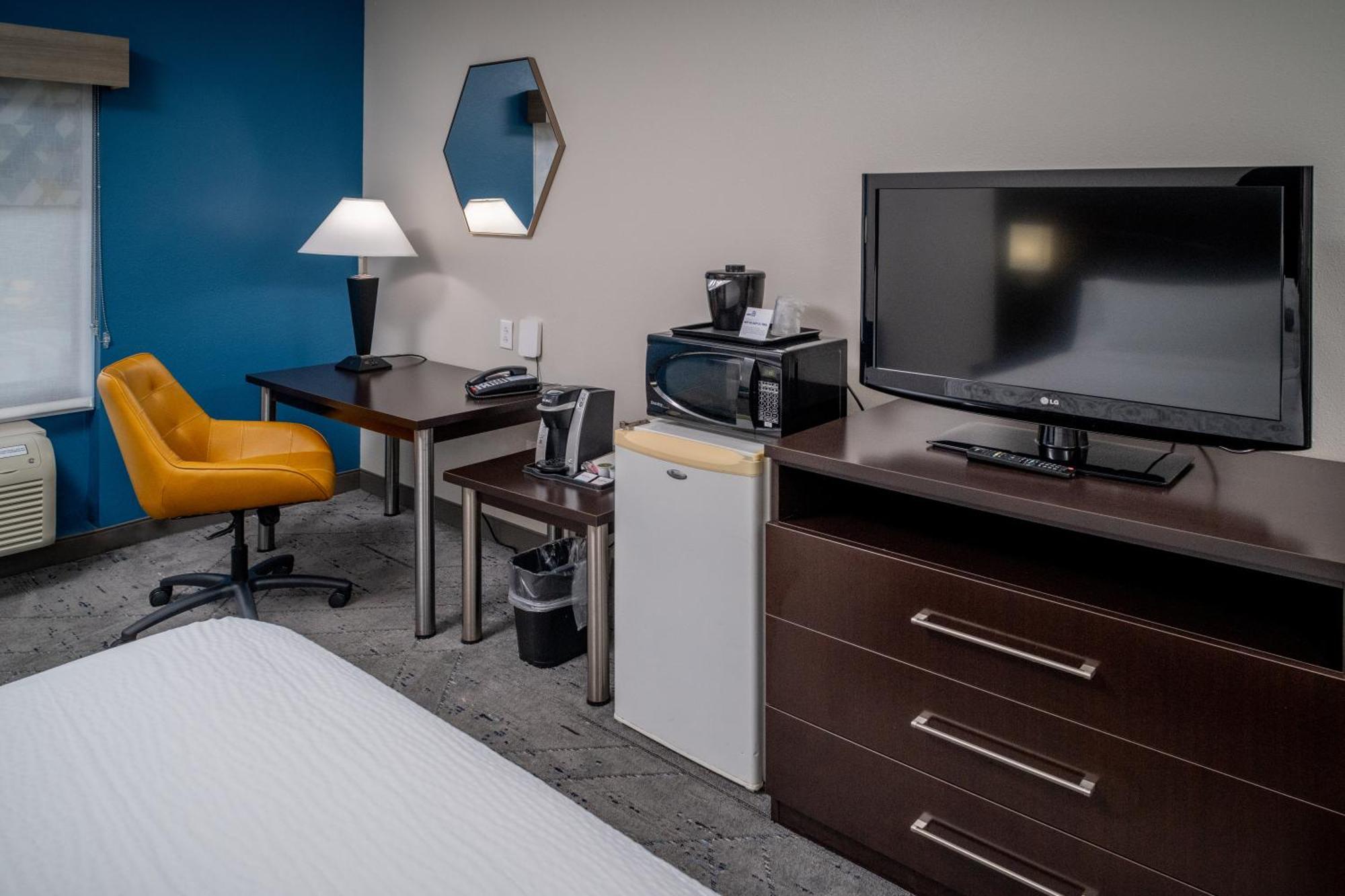 Holiday Inn Express & Suites Cross Lanes By Ihg Екстер'єр фото