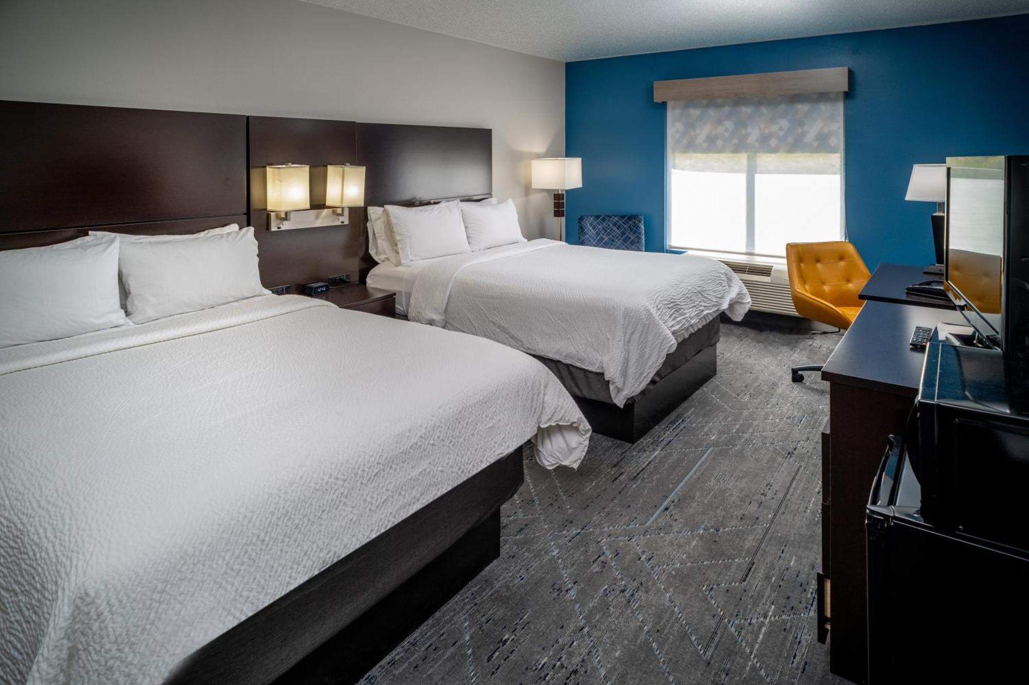 Holiday Inn Express & Suites Cross Lanes By Ihg Екстер'єр фото