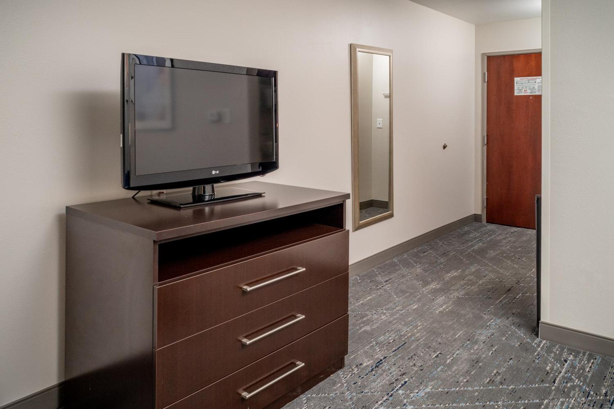 Holiday Inn Express & Suites Cross Lanes By Ihg Екстер'єр фото